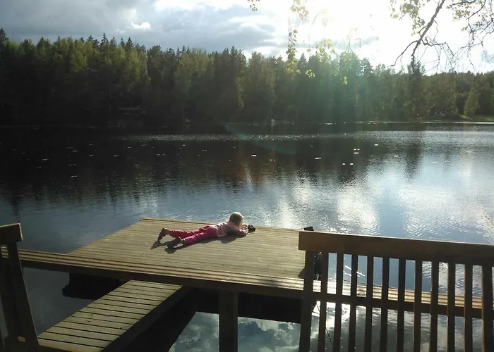 Lohja Chalet At Lake Enaejaervi